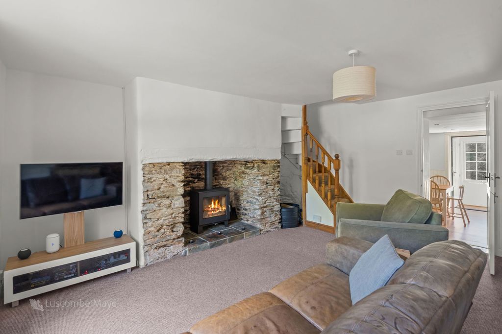 Property photo 2 of 16
