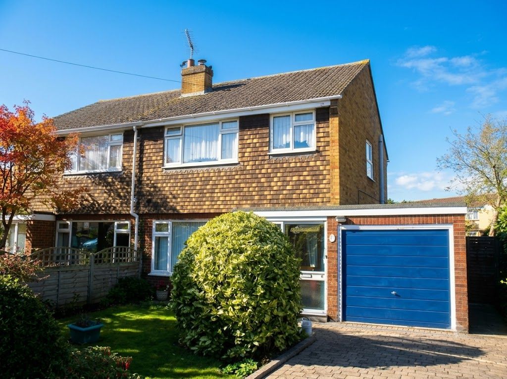 Property photo 1 of 16