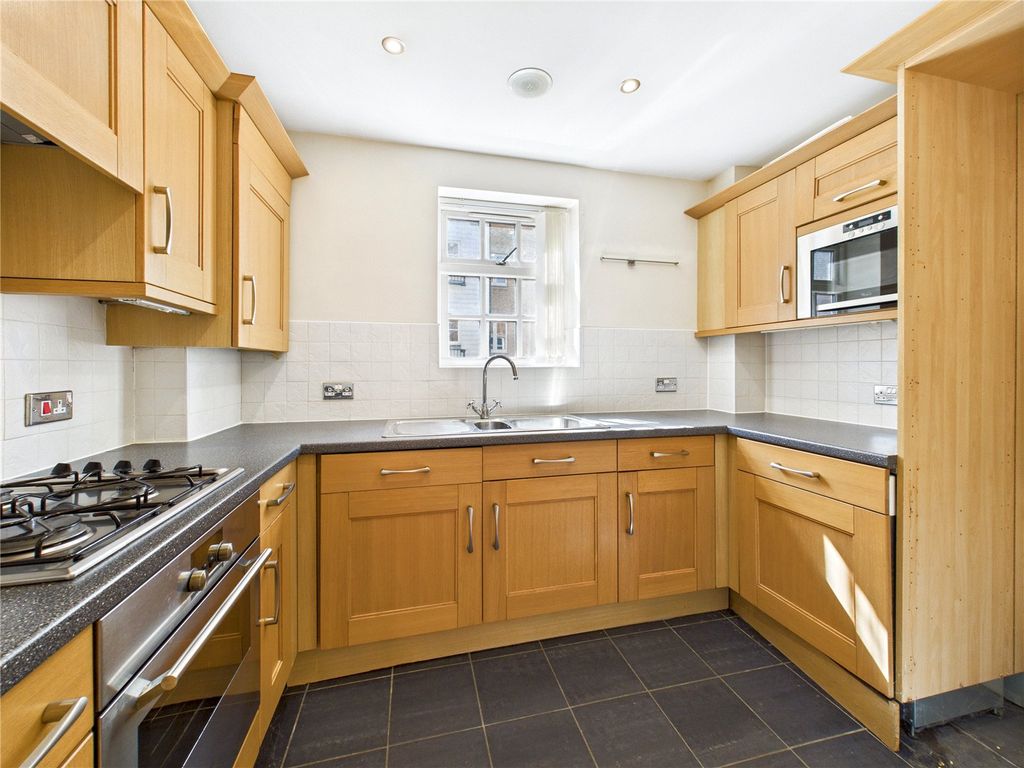 Property photo 3 of 7 Picture No. 22