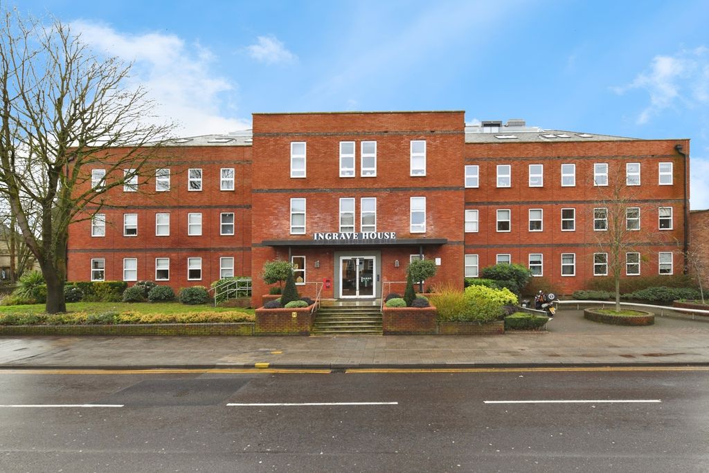 Property photo 1 of 20 External