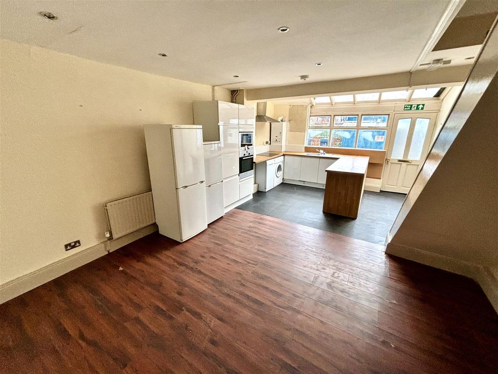 Property photo 2 of 18 Open Plan Kitchen And Living Area