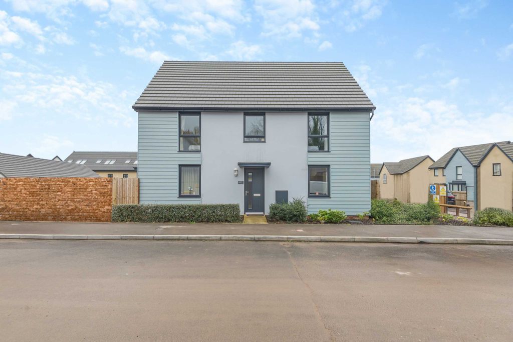Property photo 1 of 23