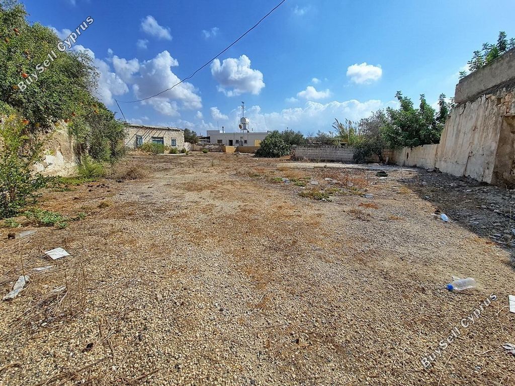 Property photo 1 of 6
