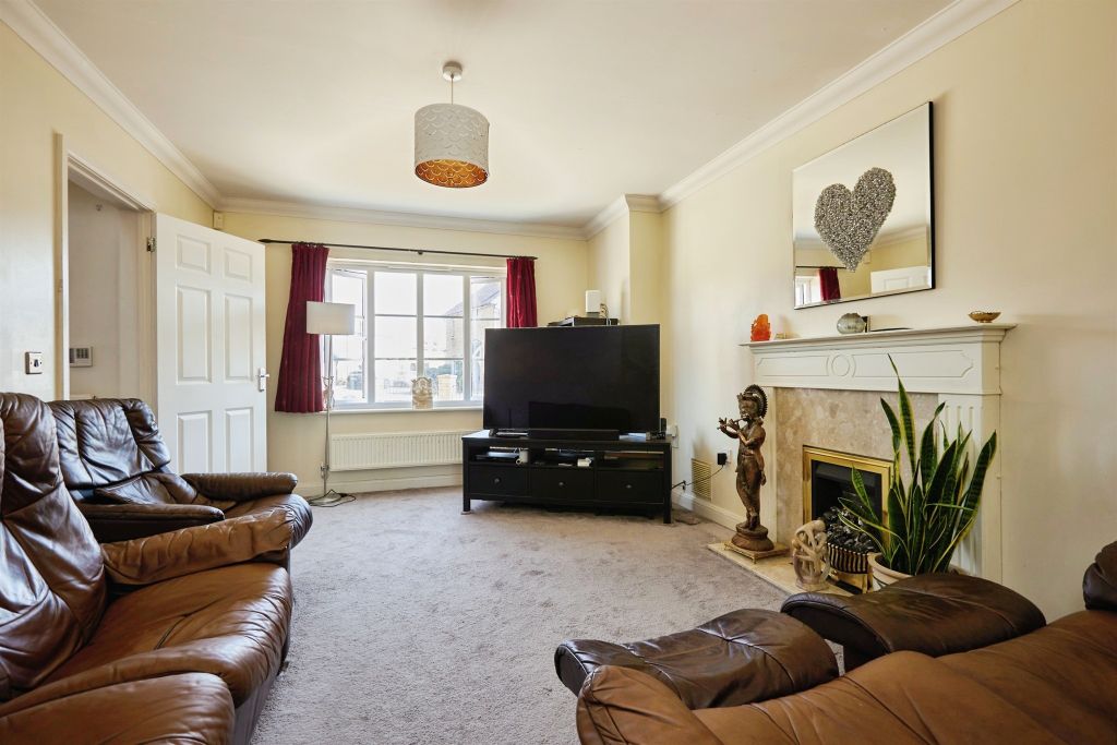 Property photo 3 of 18