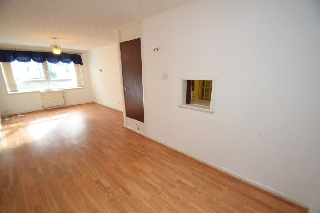 Property photo 3 of 13 5351136