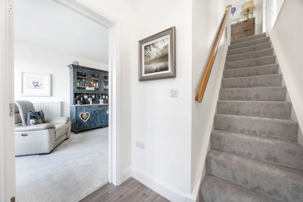 Property photo 3 of 35