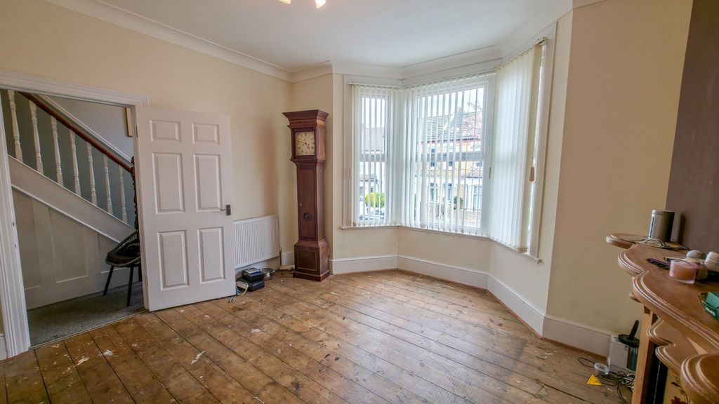 Property photo 2 of 28 20260401_121041