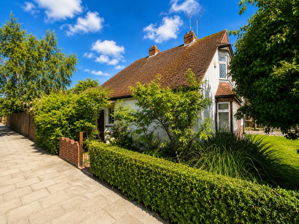 Property photo 2 of 17 5111782