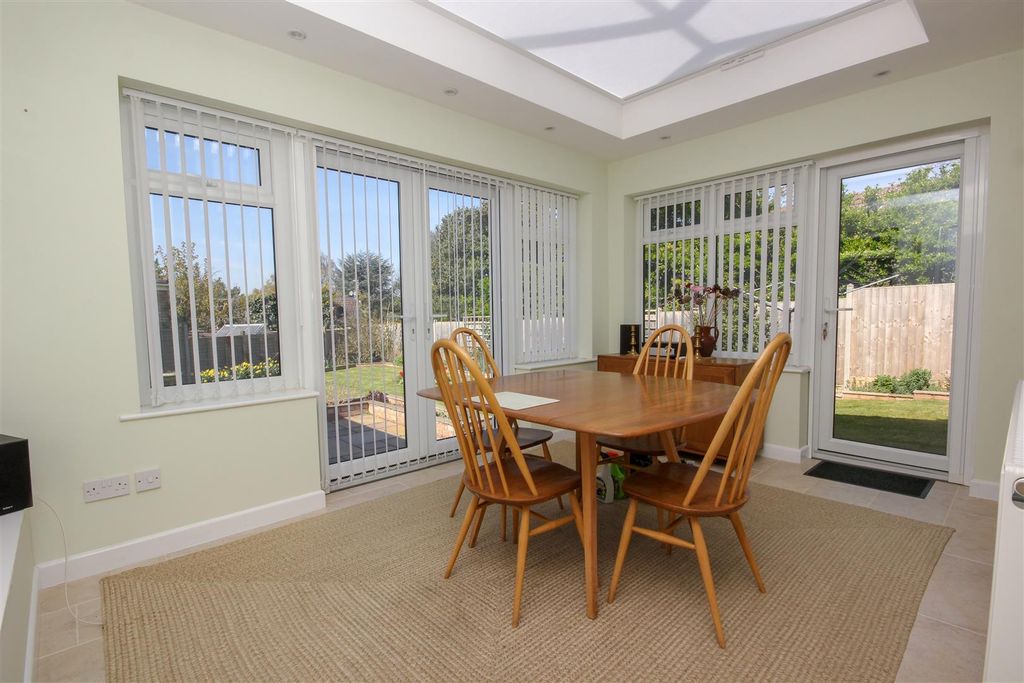 Property photo 3 of 20 Sun Room.Jpg