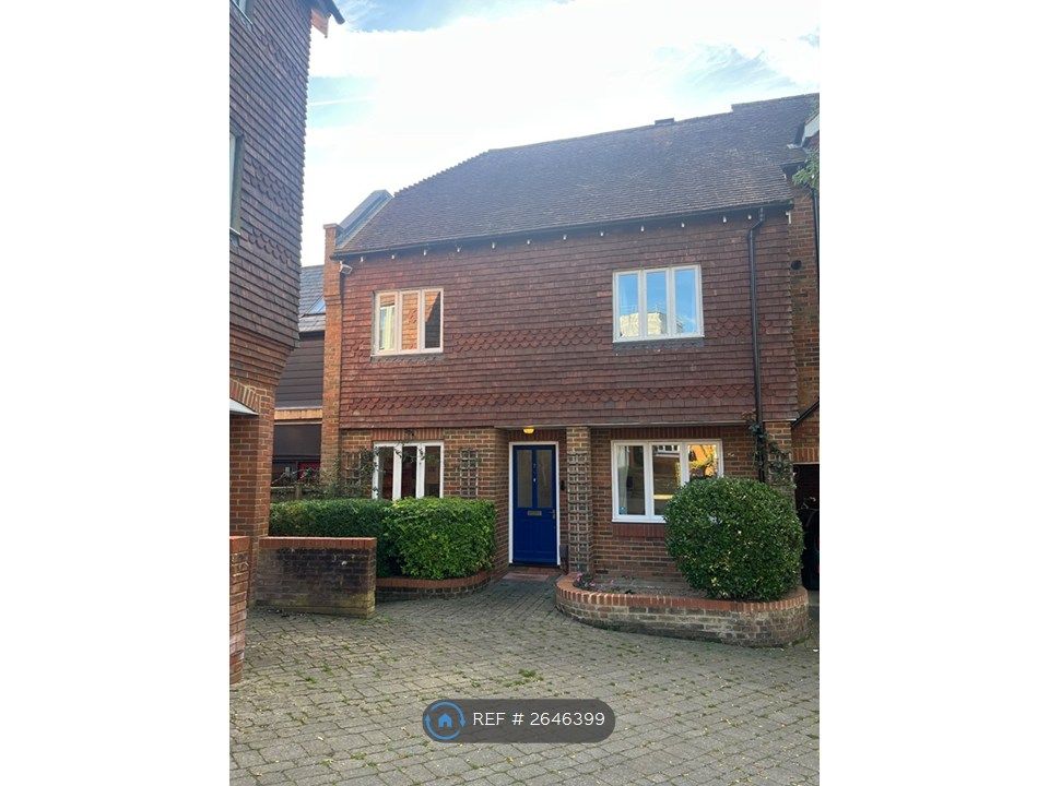 Property photo 1 of 11 Front