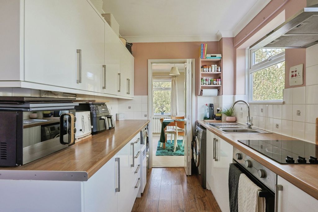 Property photo 3 of 14 Pbox-Img.Jpg