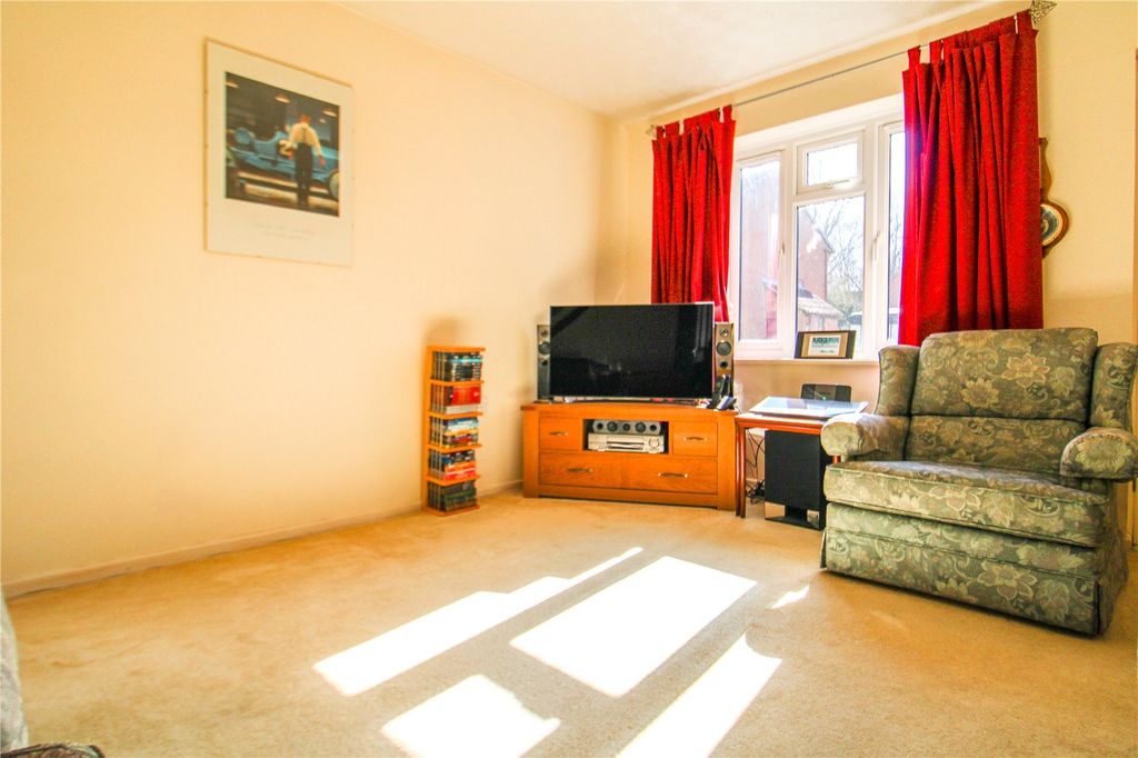 Property photo 3 of 7 Picture No. 02