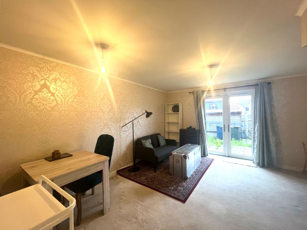 Property photo 3 of 13 3439453
