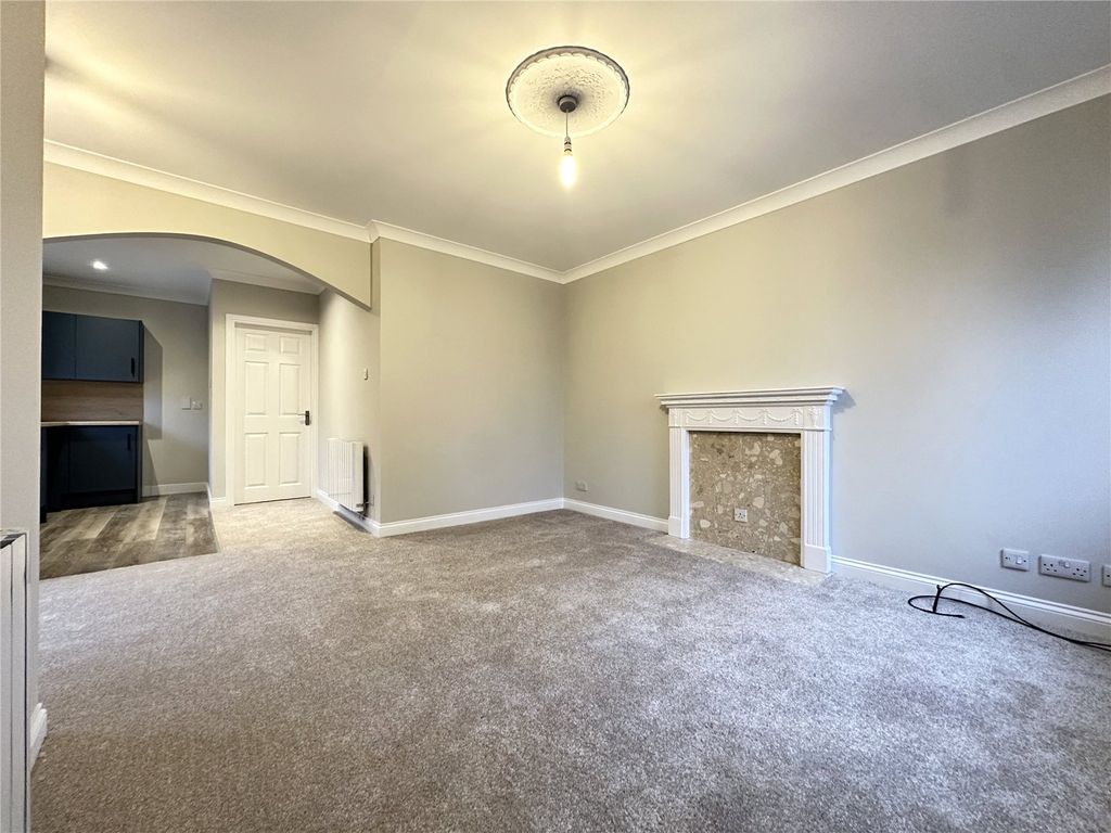 Property photo 3 of 8 Picture No. 02