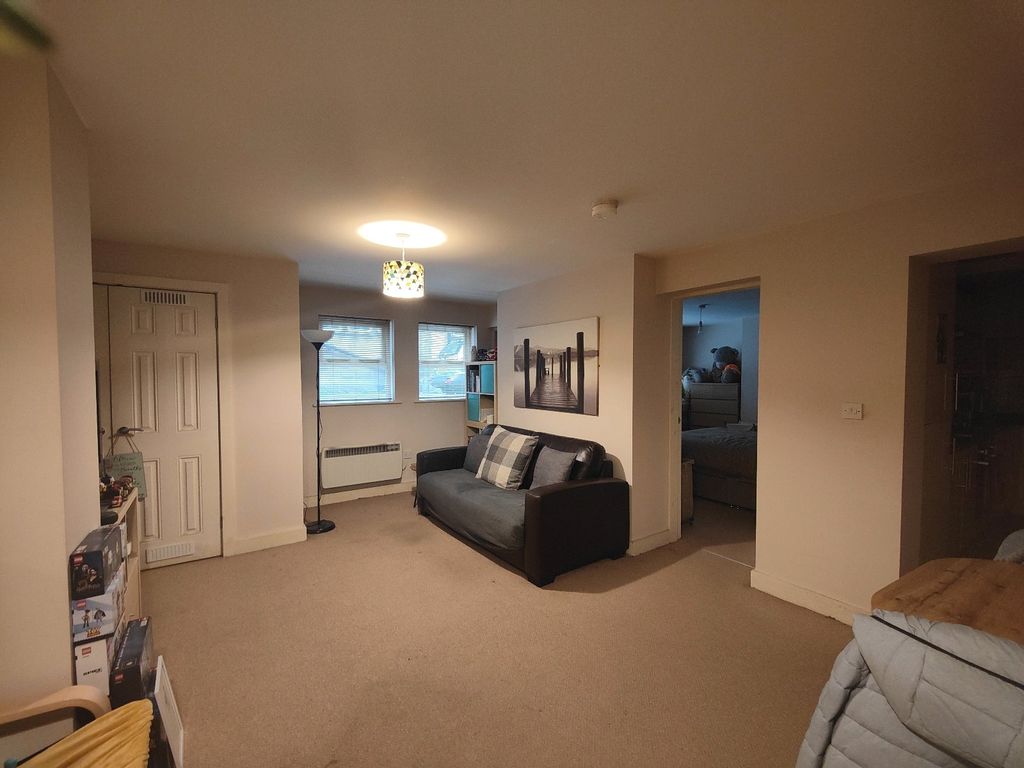 Property photo 2 of 9 Picture No. 08
