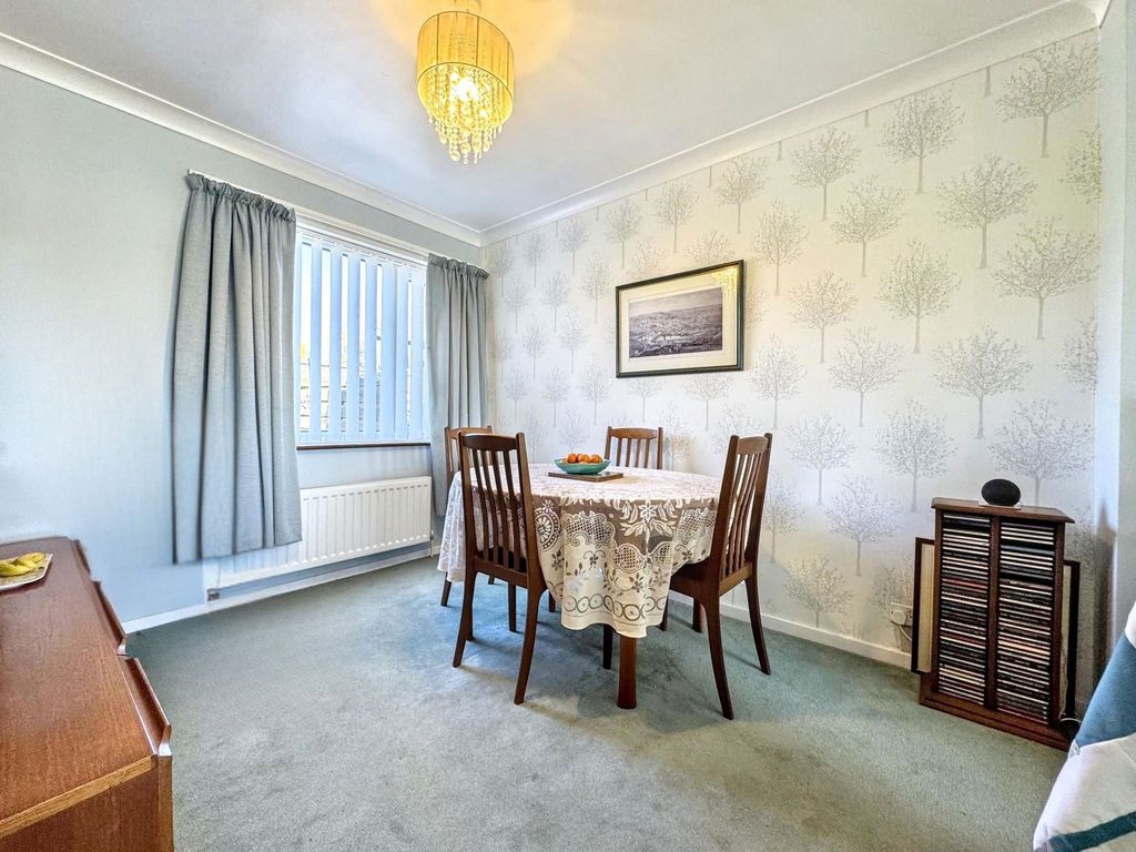 Property photo 3 of 26