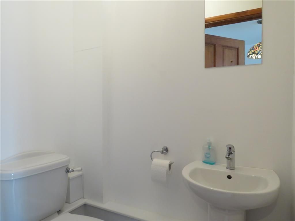 Property photo 2 of 18 Cloakroom/wc