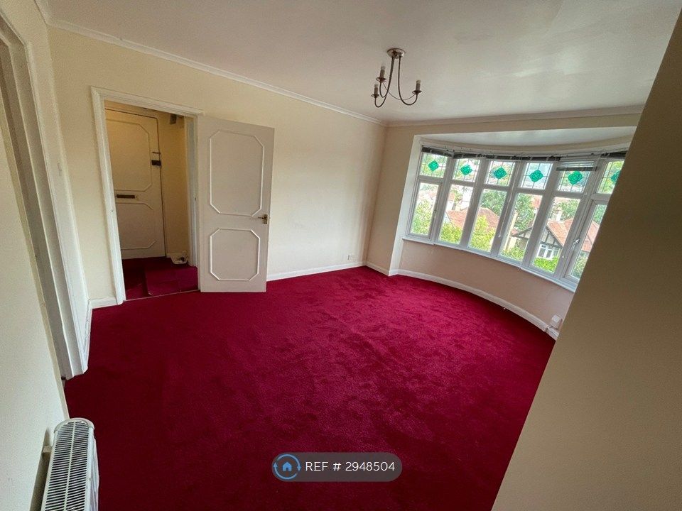 Property photo 3 of 25