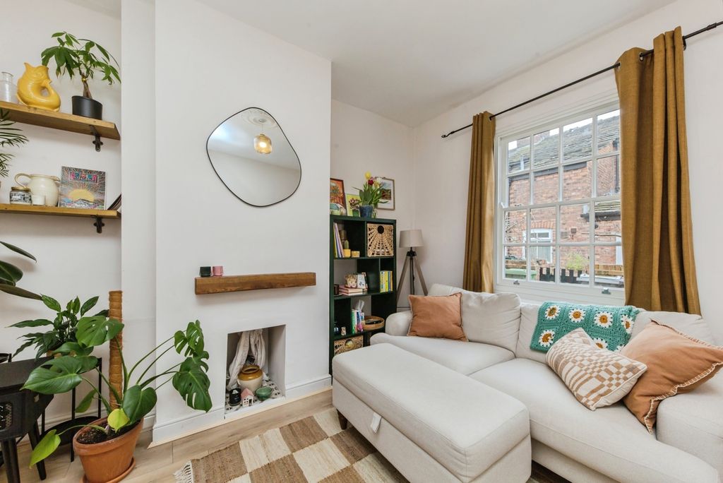 Property photo 2 of 18 Pbox-Img.Jpg