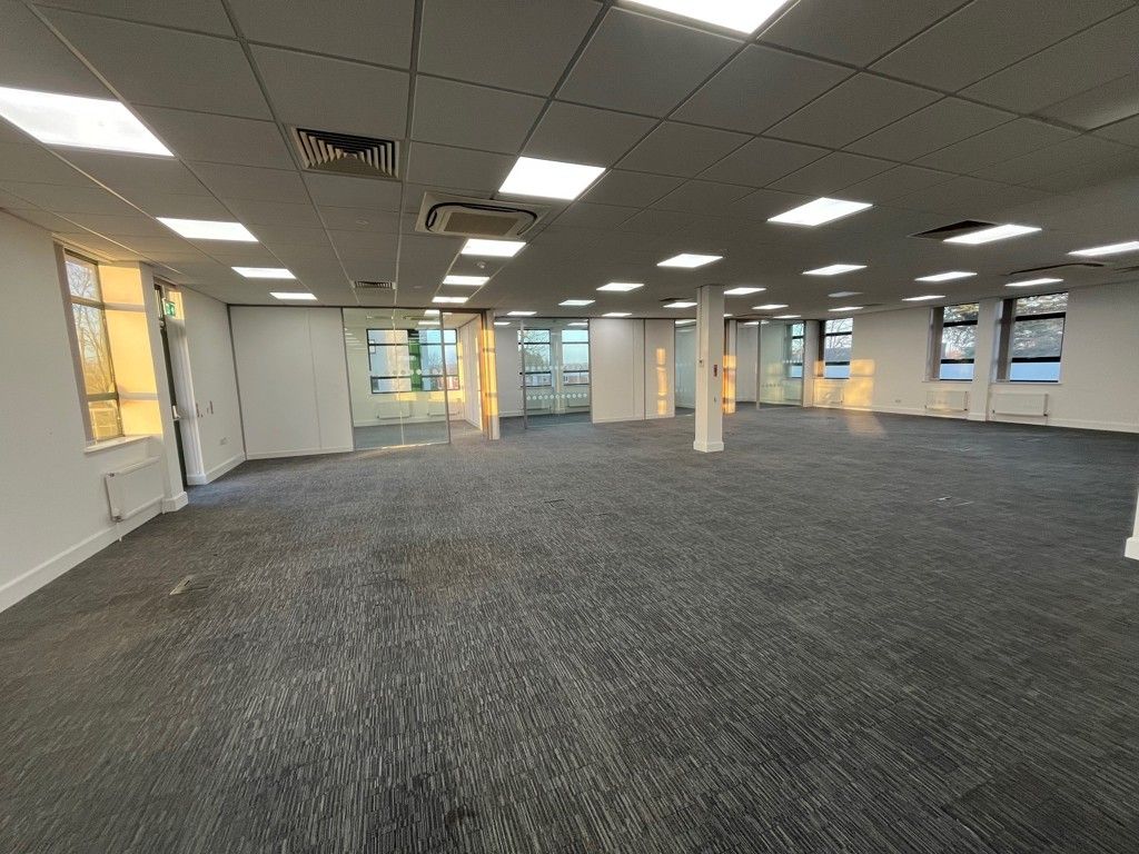 Property photo 2 of 14 Photo 18