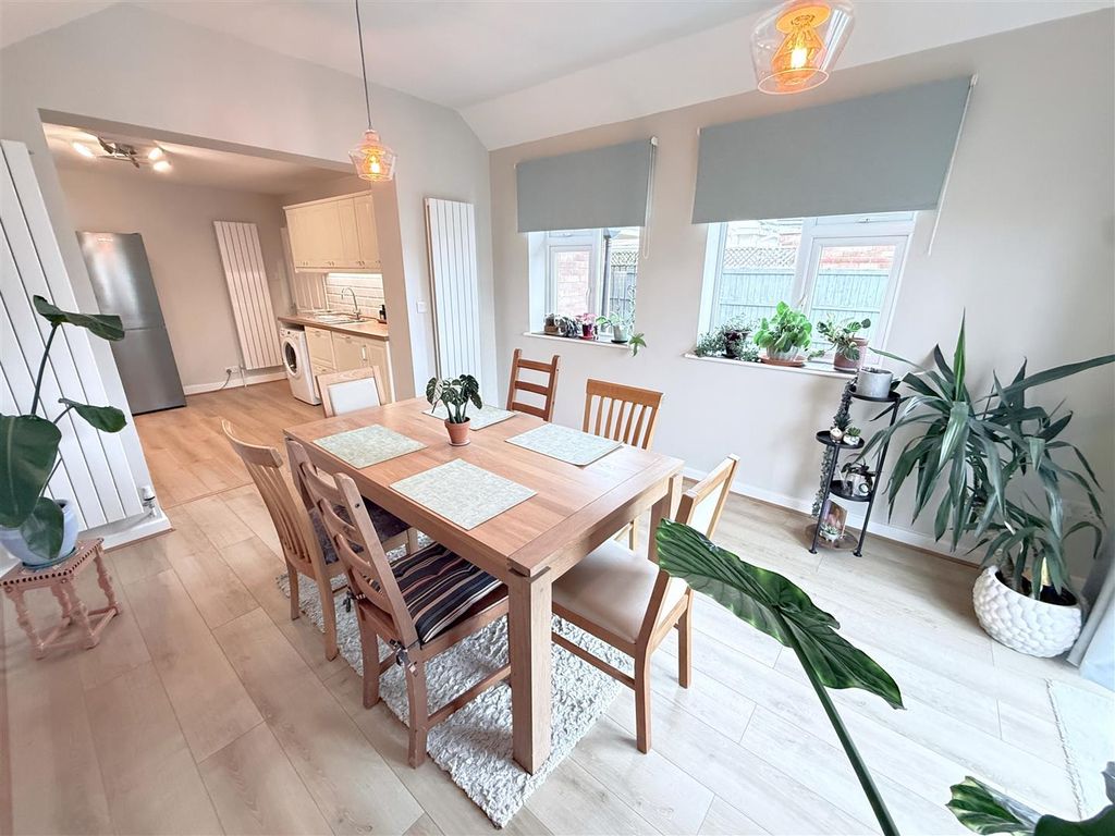 Property photo 3 of 22 Img_8461.Jpg