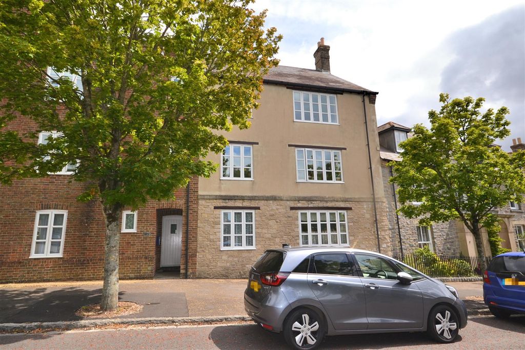 Property photo 1 of 11 11 (58).Png
