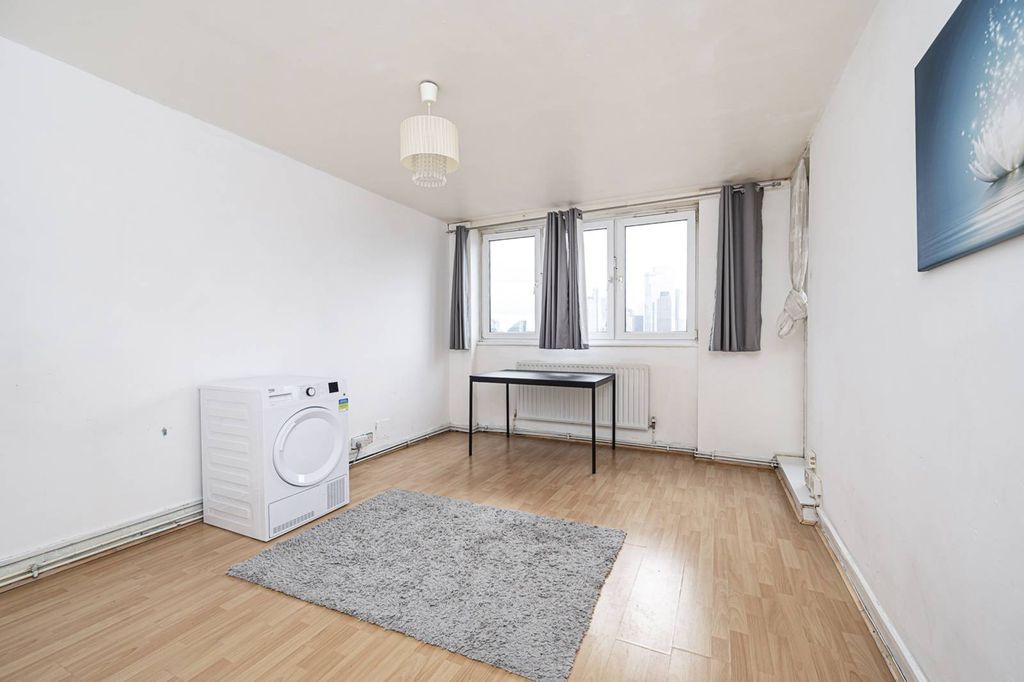 Property photo 2 of 7