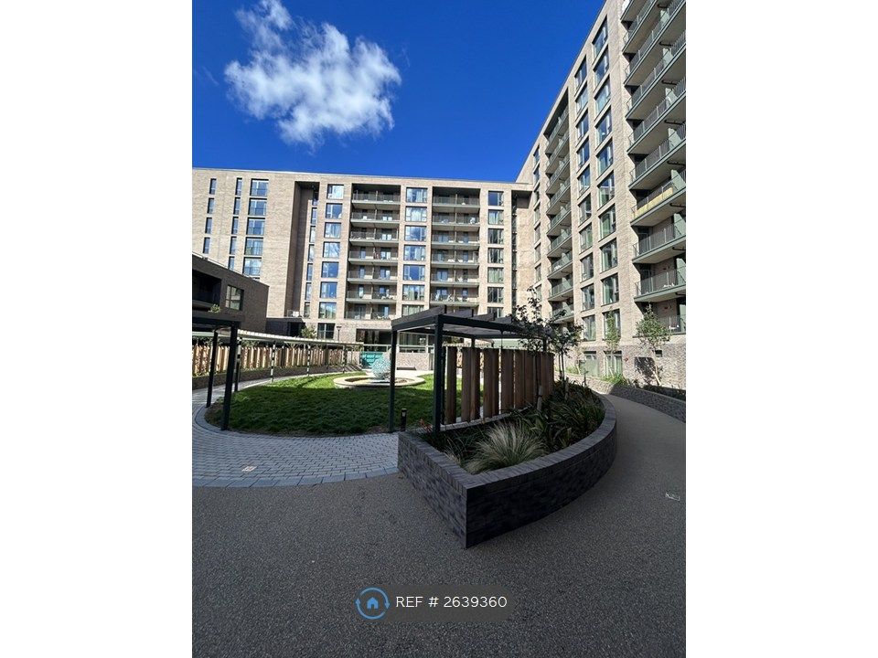 Property photo 1 of 30 Communal Garden