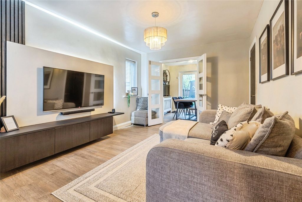 Property photo 3 of 25 Picture No. 30