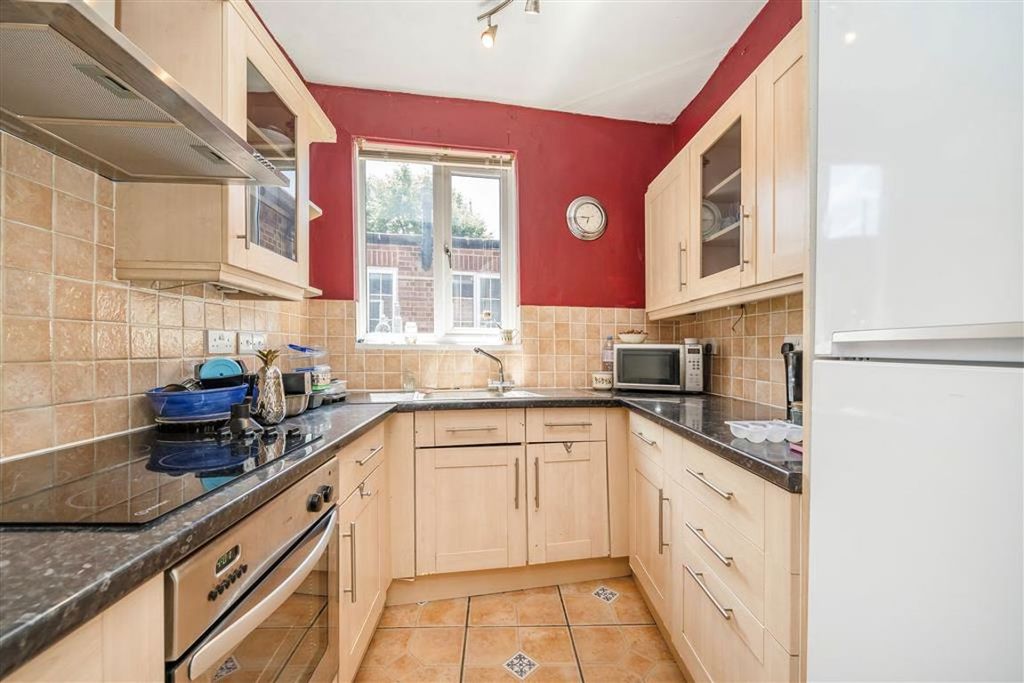 Property photo 3 of 5