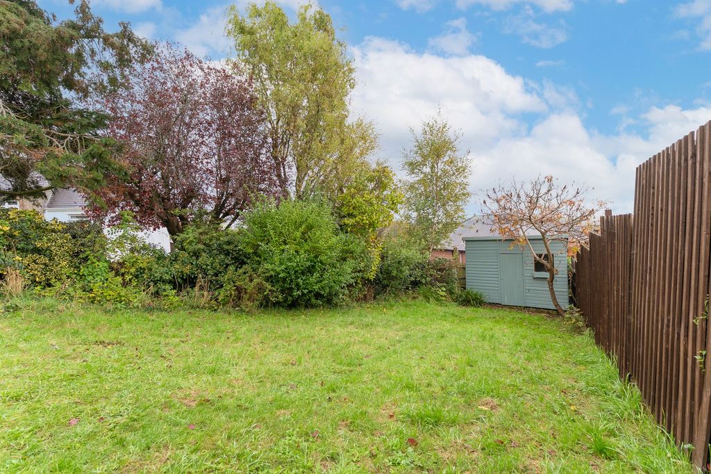 Property photo 3 of 36