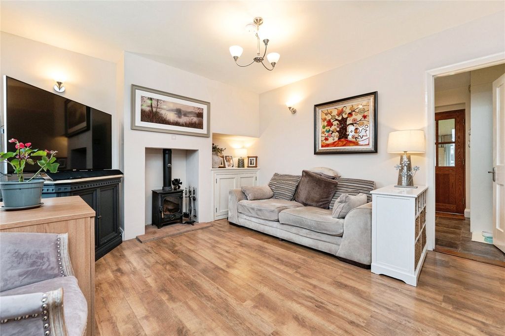 Property photo 3 of 11 Picture No. 02