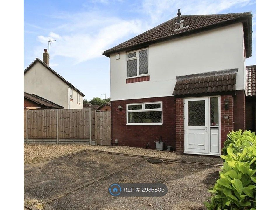 Property photo 2 of 11