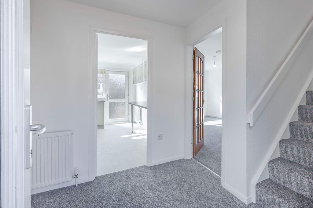Property photo 2 of 14 Hall