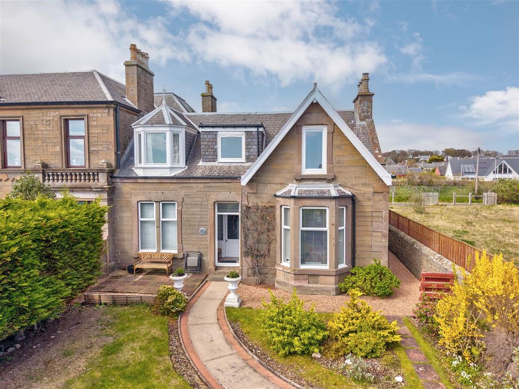 Property photo 1 of 35 9 Links Parade Carnoustie-5.Jpg