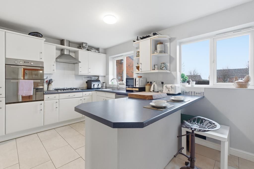 Property photo 3 of 40 Small Size-20.Jpg