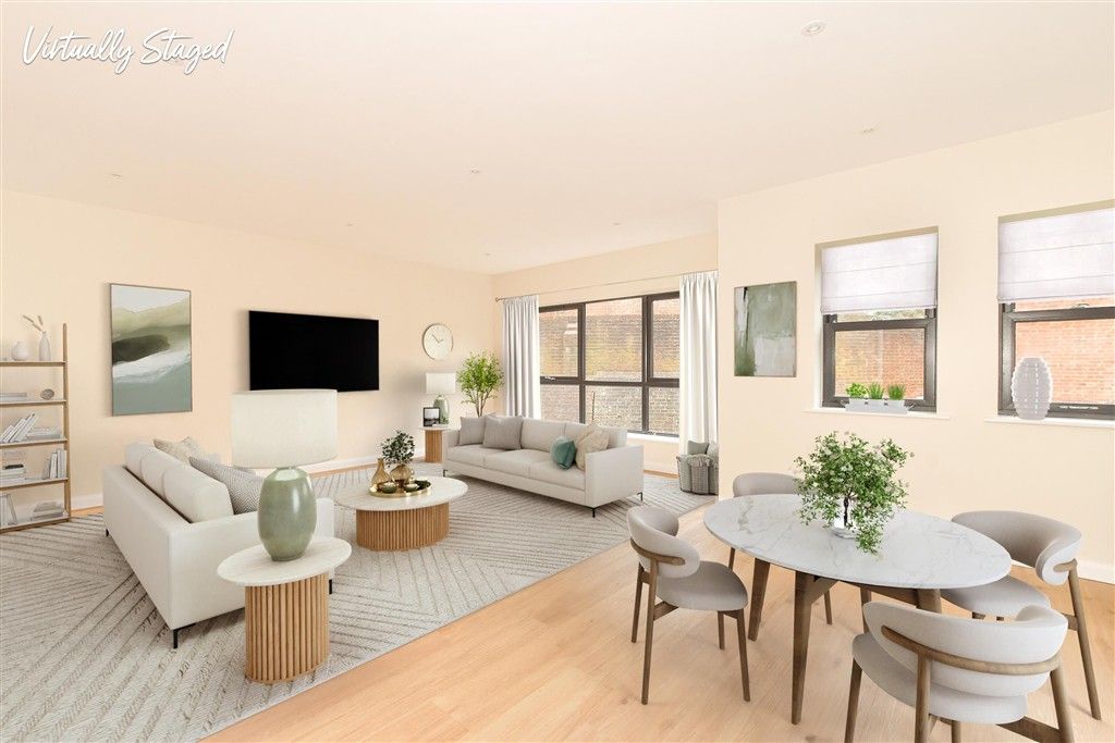 Property photo 2 of 6 Staged Lounge Diner