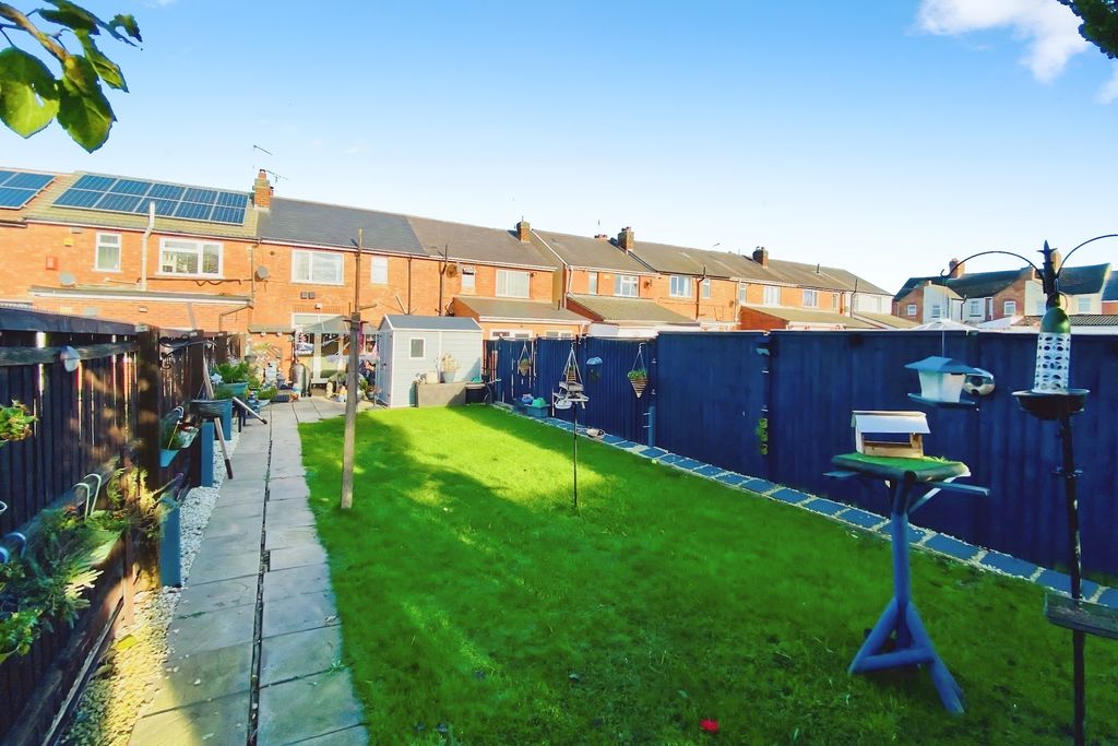 Property photo 2 of 16