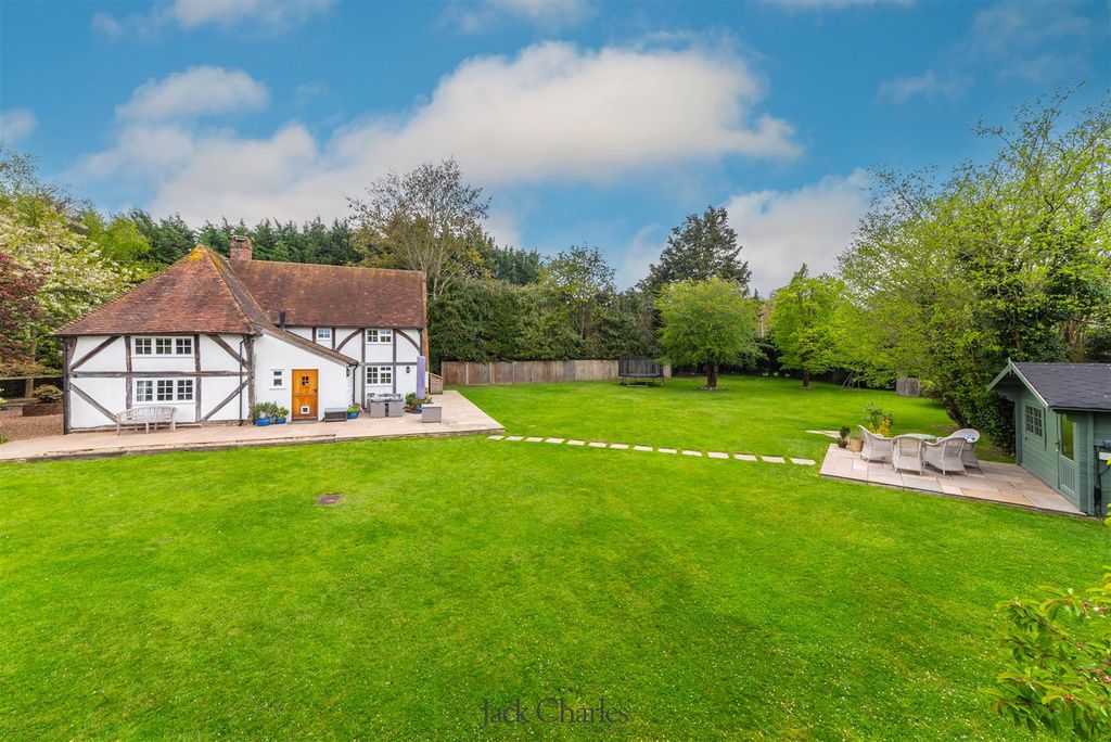 Property photo 1 of 24