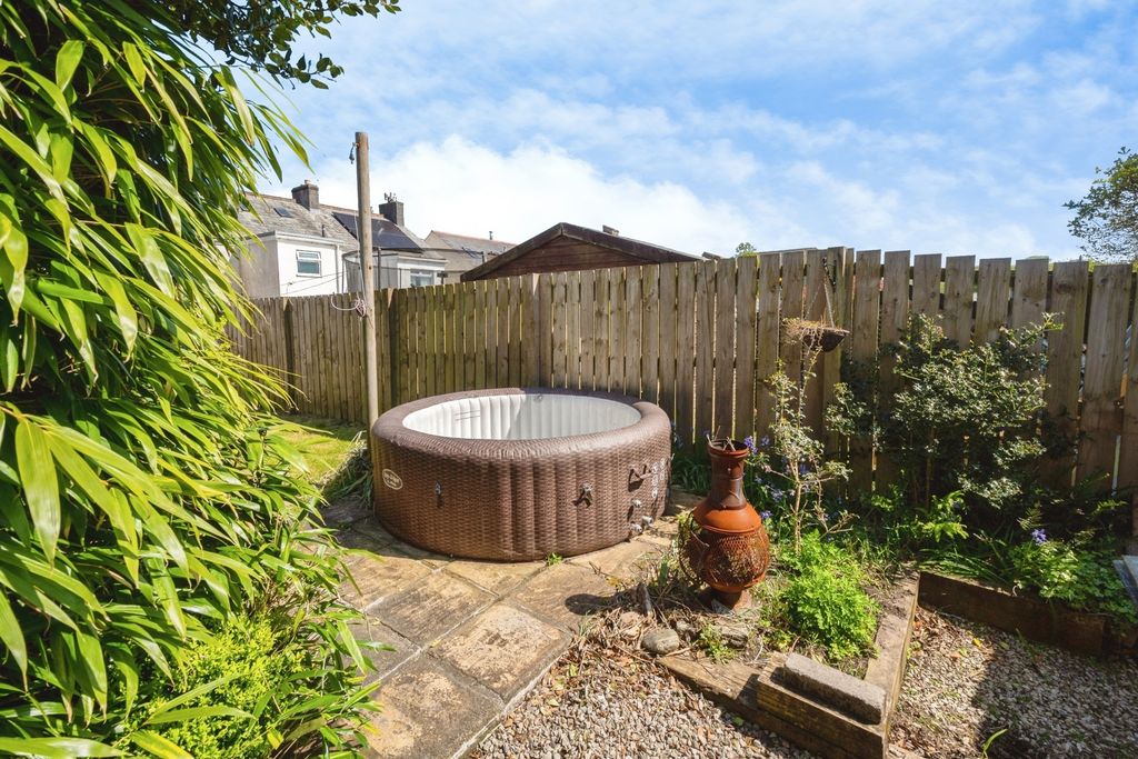 Property photo 2 of 14 Pbox-Img.Jpg
