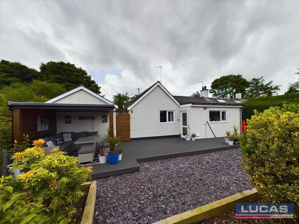 Property photo 2 of 32 Gazebo &amp; Rear Garden