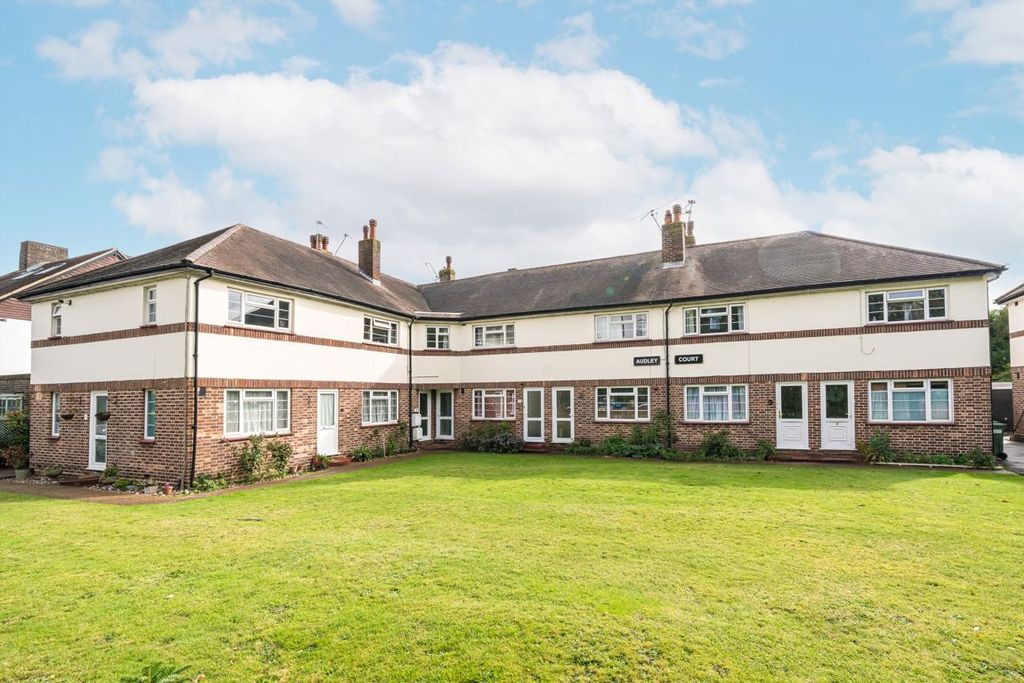 Property photo 1 of 5