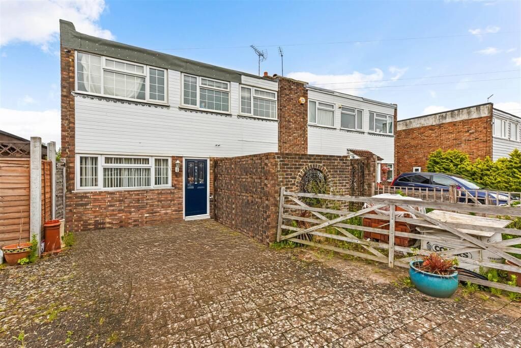 Property photo 1 of 21