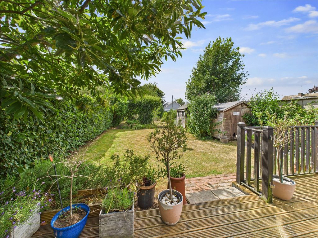 Property photo 3 of 28 Picture No. 04