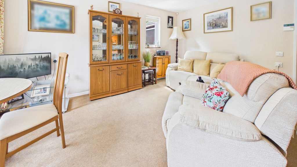 Property photo 3 of 12 Gallery