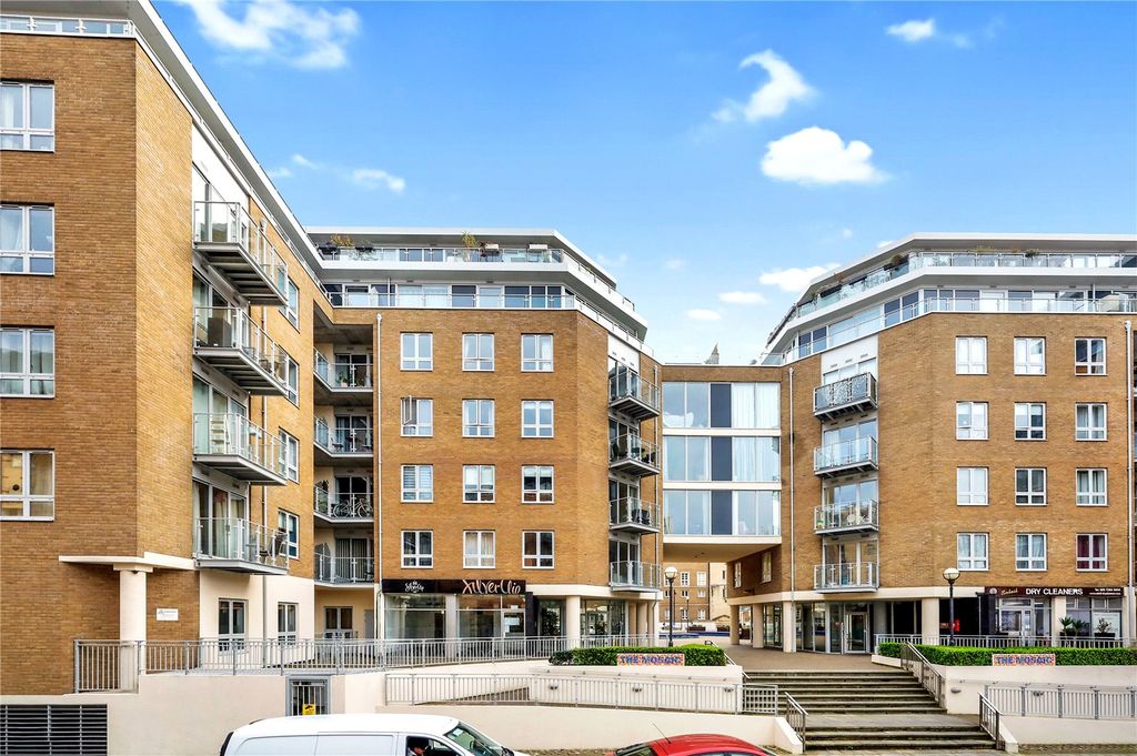 Property photo 1 of 24 Picture No. 35