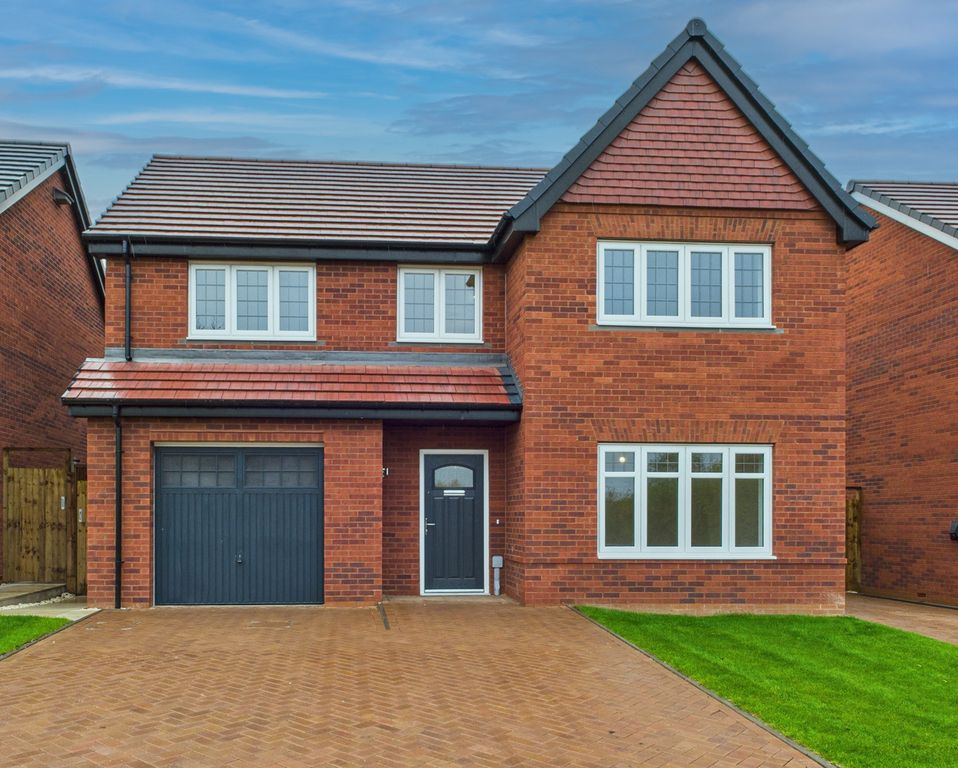 Property photo 1 of 18 Denver Sp External Bramley Fields