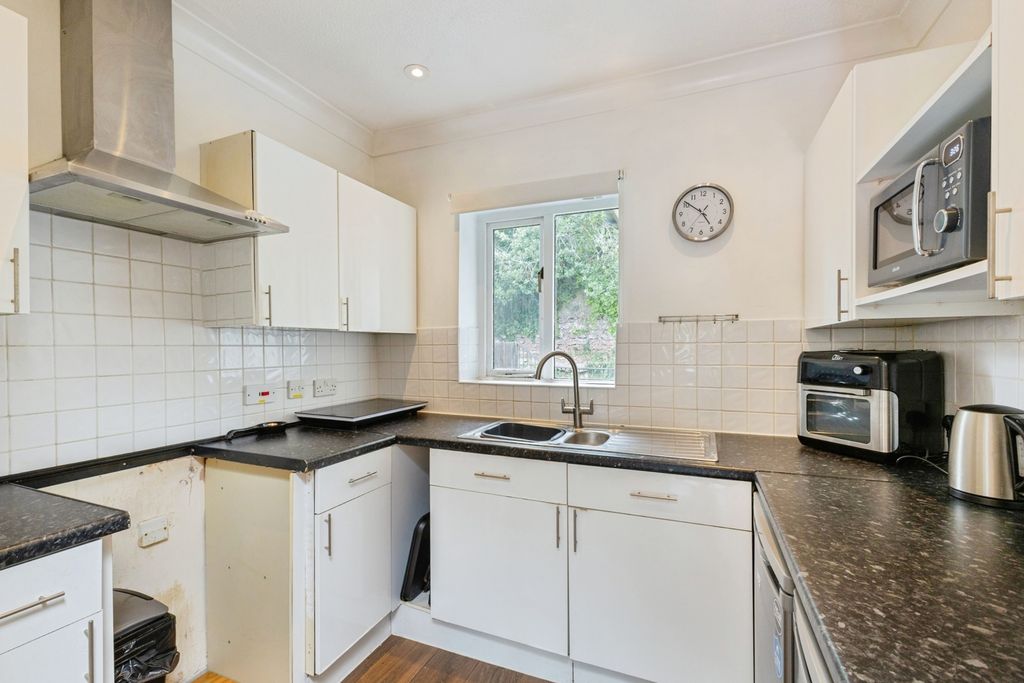 Property photo 3 of 17 Pbox-Img.Jpg