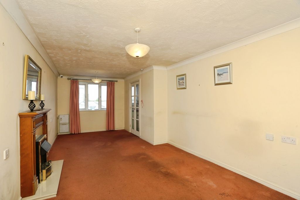 Property photo 3 of 16 Pbox-Img.Jpg