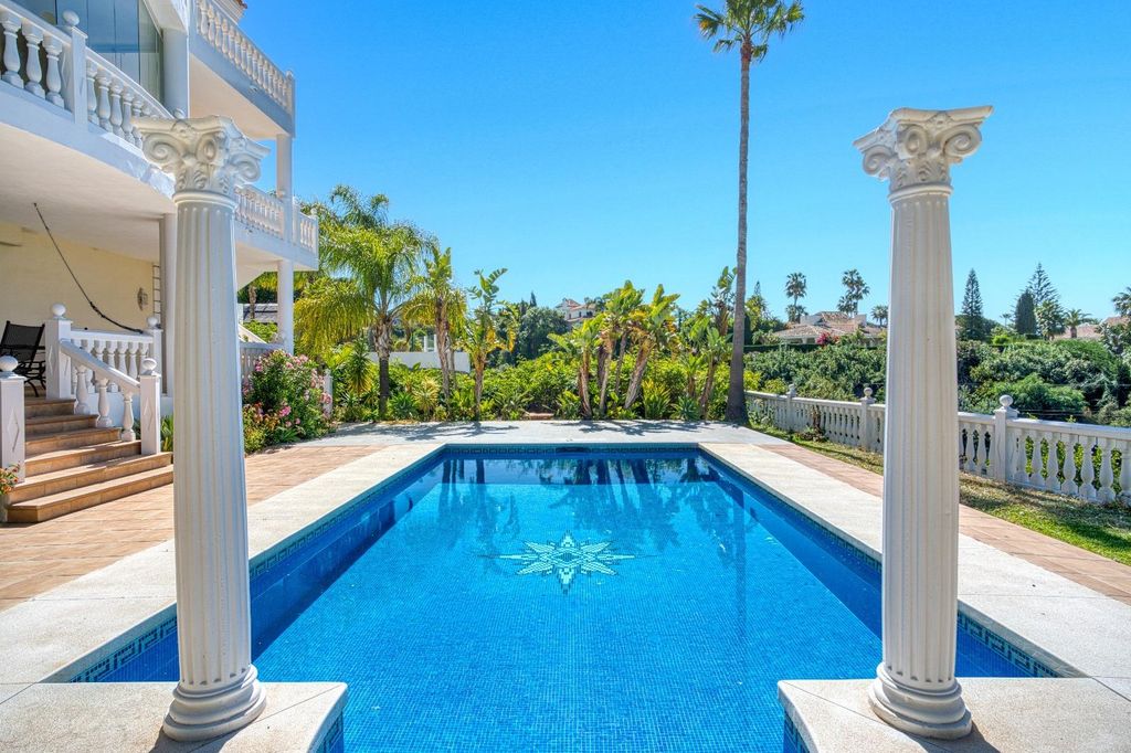 Property photo 3 of 35